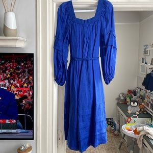 Stunning puff crepe sleeve dress